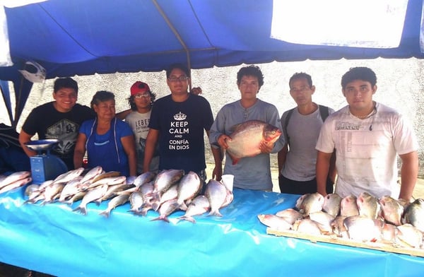 Feria piscícola del Amazonas